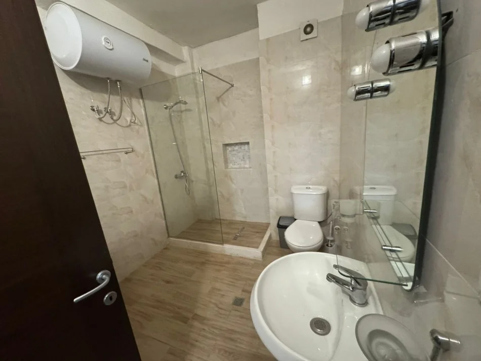 Apartament 2+1 me qera ne Myslym Shyr (600 Euro)