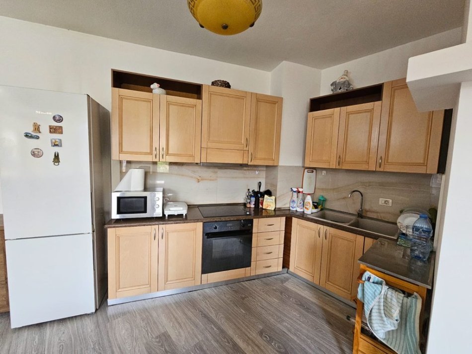 Tirane, shitet apartament 1+1+Ballkon Kati 4, 75 m² 188.000 € 