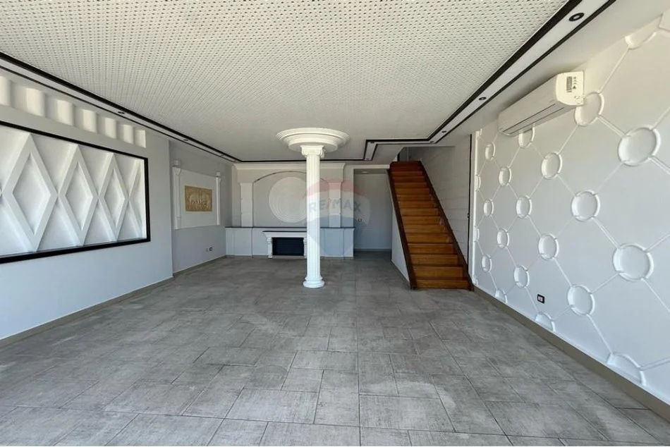 Tirane, jepet me qera ambjent biznesi Kati 0, 1.000 m² 3.500 € (Prrush prane kombinatit)