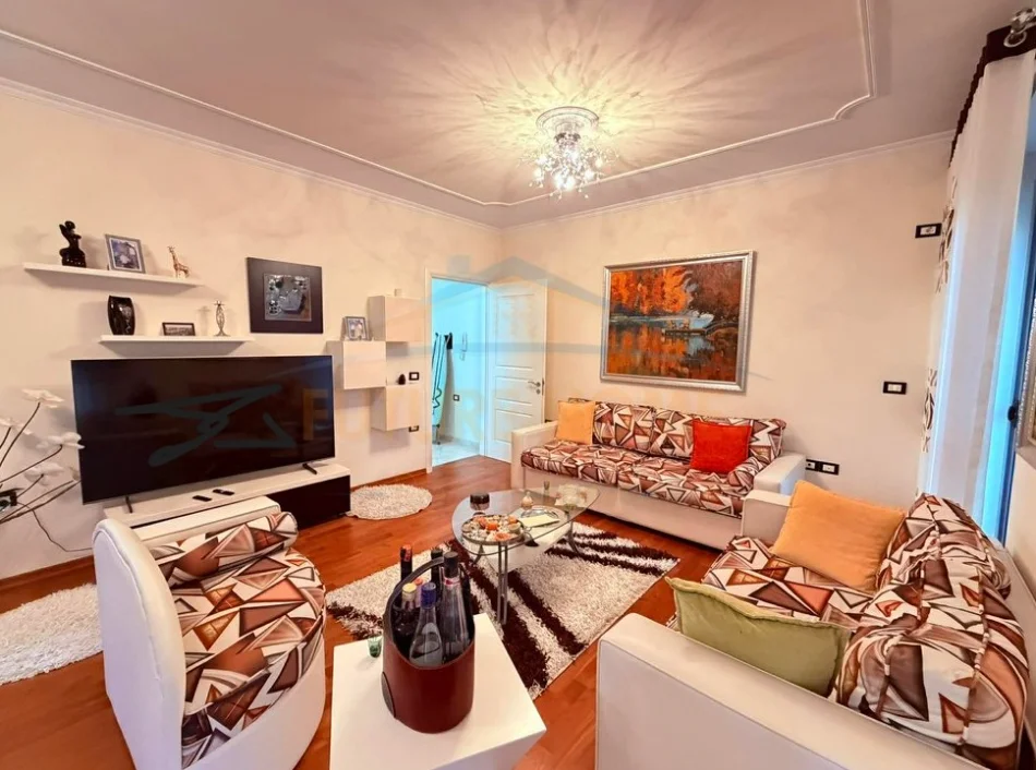 Tirane, shitet apartament duplex Dublex Kati 7, 139 m² 190.000 € (Rruga Besim Alla, Misto Mame)