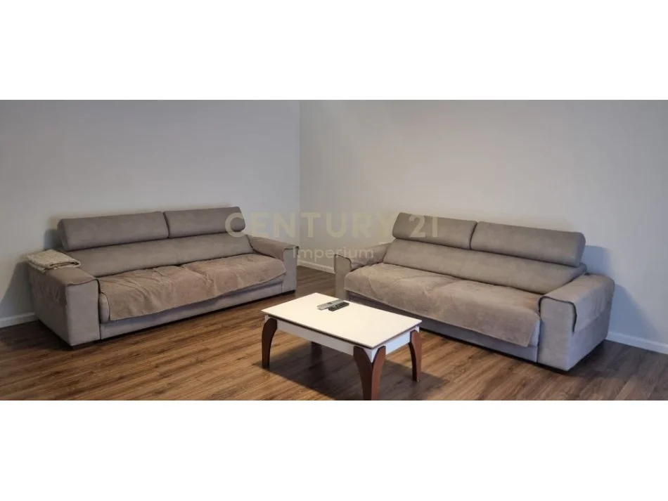 ‼️  𝐀𝐩𝐚𝐫𝐭𝐚𝐦𝐞𝐧𝐭 𝟐+𝟏+𝟐 𝐩𝐞𝐫 𝐪𝐢𝐫𝐚, 𝐢 𝐌𝐨𝐛𝐢𝐥𝐮𝐚𝐫 – 𝐏𝐫𝐚𝐧ë 𝐔𝐧𝐢𝐯𝐞𝐫𝐬𝐢𝐭𝐞𝐭𝐢𝐭 𝐁𝐚𝐫𝐥𝐞𝐭𝐢 𝐒𝐞𝐥𝐢𝐭𝐞  ‼️