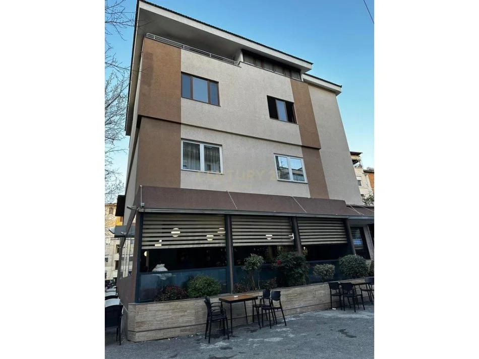 Tirane, jepet me qera ambjent biznesi Kati 4, 1.192 m² 7.000 € 