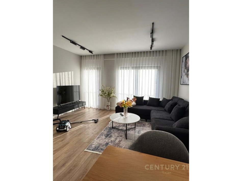 Tirane, jepet me qera apartament 1+1 Kati 3, 63 m² 550 € (Rr.Kongresi i Lushnjes)