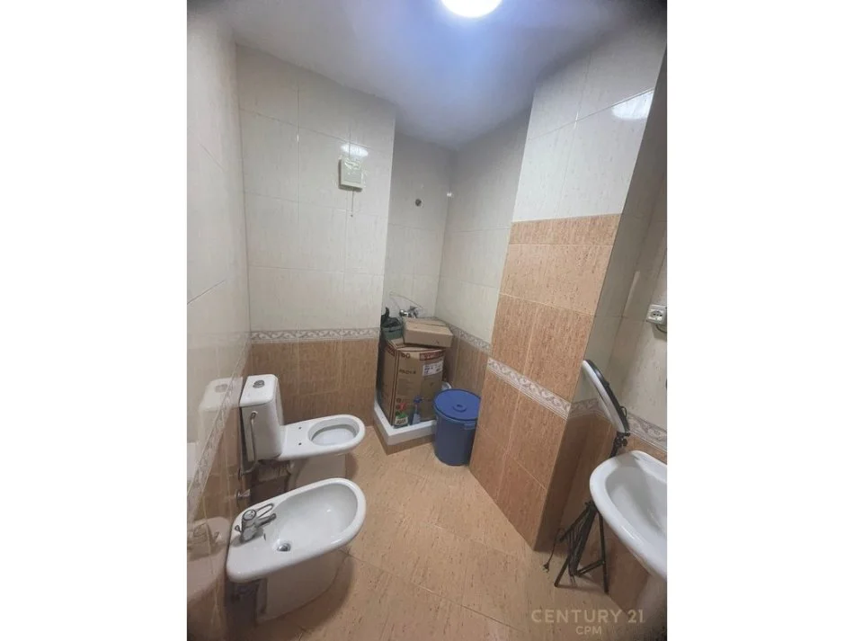 Tirane, shes apartament 2+1+2 , 91 m² 234.000 € (Komuna e Parisit)