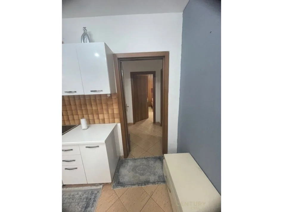 Tirane, shes apartament 2+1+2 , 91 m² 234.000 € (Komuna e Parisit)