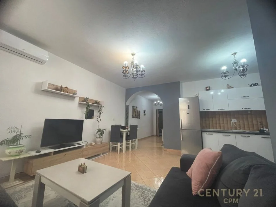 Tirane, shes apartament 2+1+2 , 91 m² 234.000 € (Komuna e Parisit)