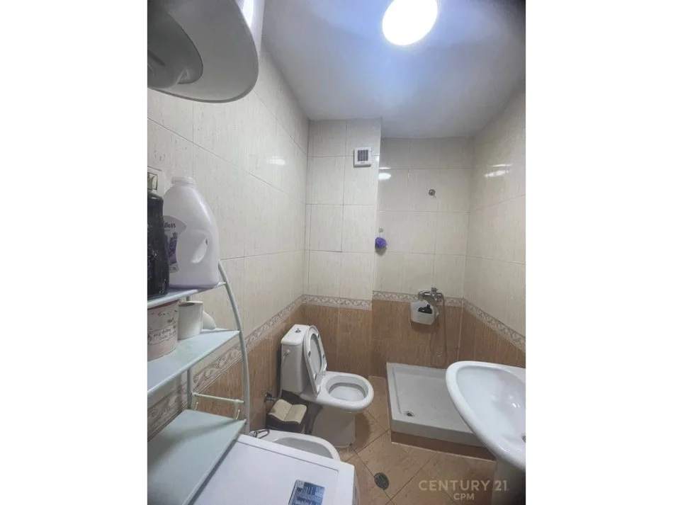 Tirane, shes apartament 2+1+2 , 91 m² 234.000 € (Komuna e Parisit)