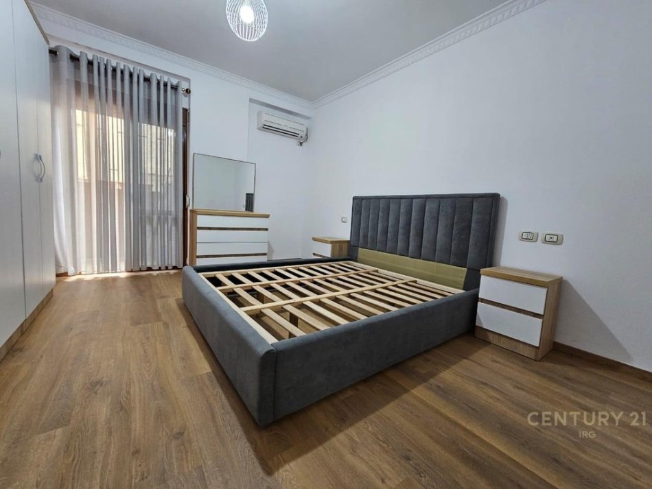 Tirane, jepet me qera apartament 1+1 Kati 2, 66 m² 600 € (Rruga Ylber Bylykbashi)