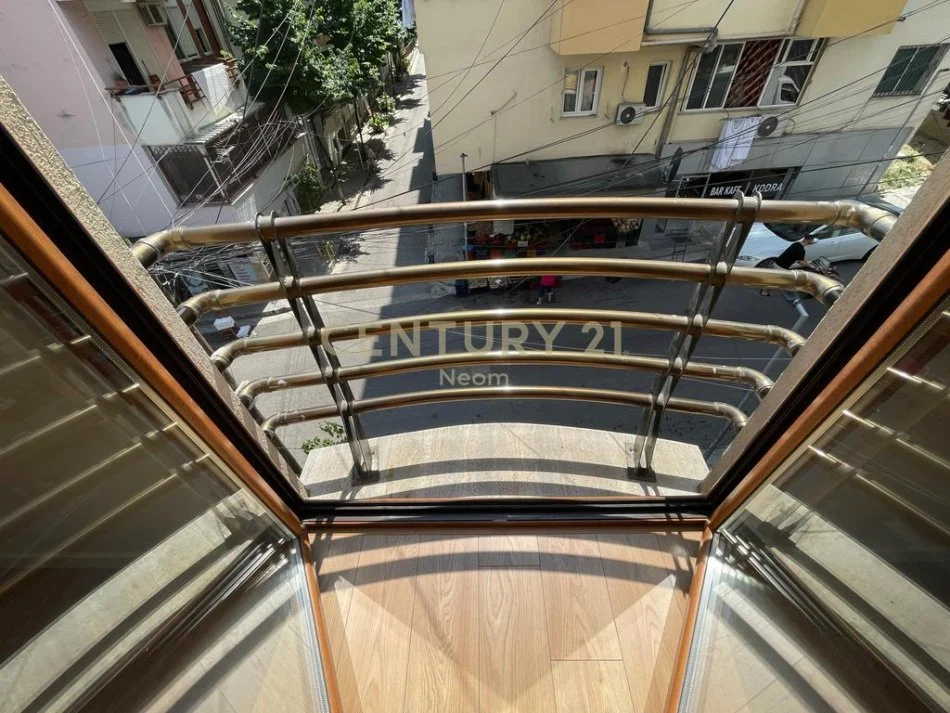 Tirane, shitet apartament 2+1 Kati 2, 98 m² 215.000 € 