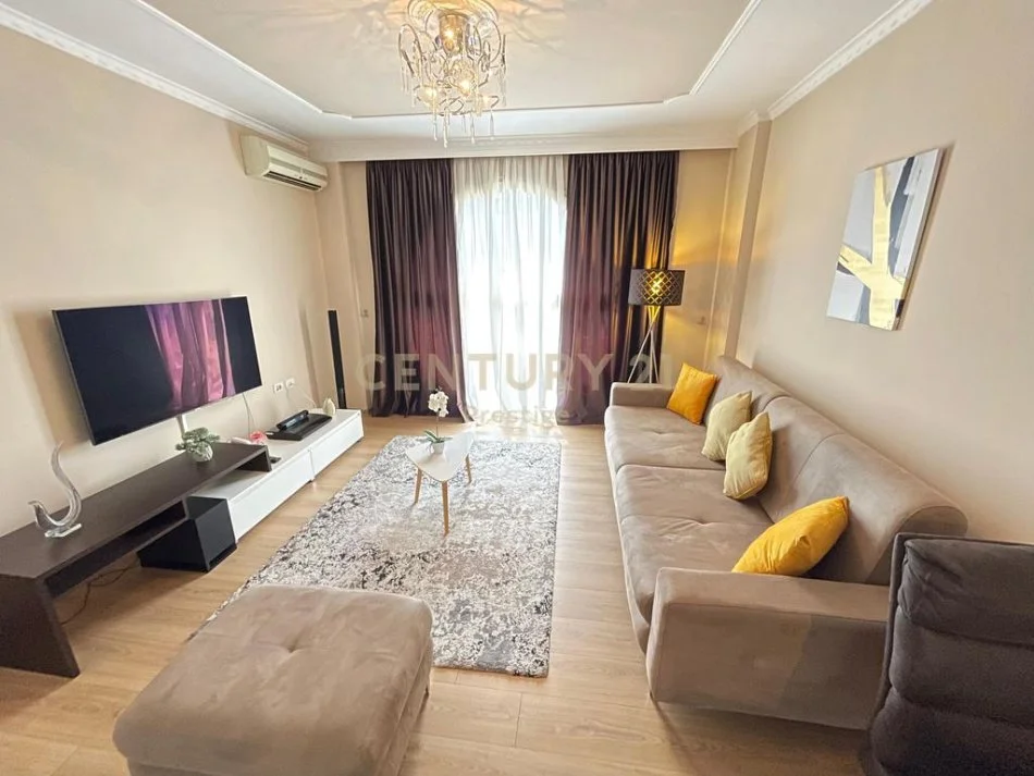 Tirane, jap me qera apartament 1+1+Ballkon , 60 m² 650 € (Liqeni i Tiranës)