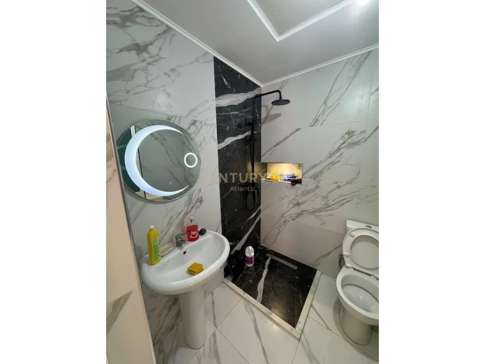 Durres, jepet me qera apartament 1+1+Ballkon Kati 1, 70 m² 350 € (plepa)