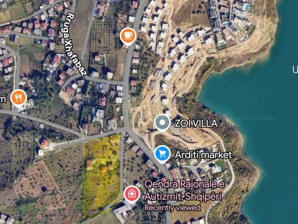 Tirane, shitet toke , 2.100 m² 283.500 € 