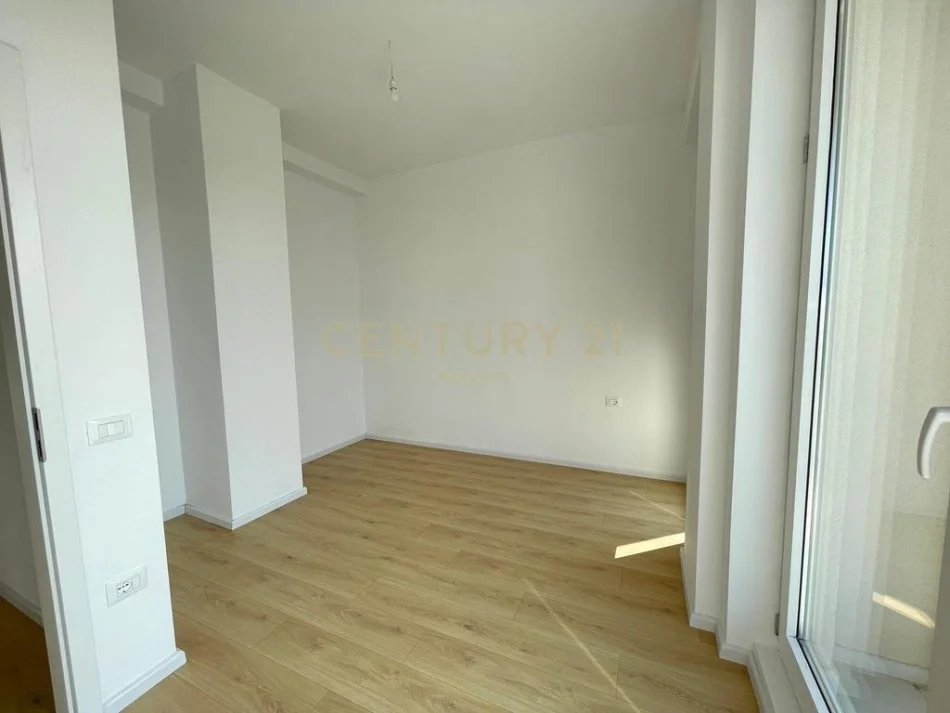 Tirane, jepet me qera Vile 2 Katshe Kati 0, 95 m² 1.300 € (Neom116579)