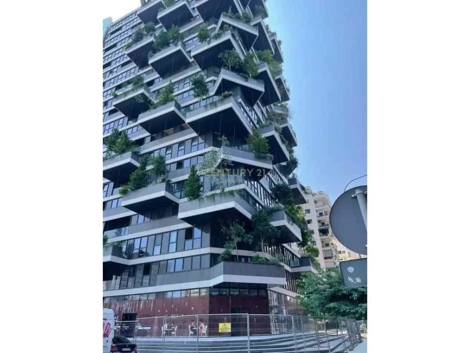 Tirane, jap me qera ambjent biznesi +Post Parkimi, 128 m² 1.500 € ( Stadiumi Air Albania, Rruga e Elbasanit)