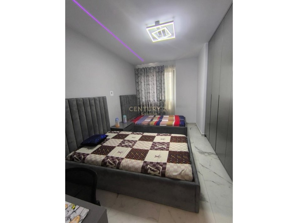 Tirane, jepet me qera apartament 2+1 Kati 2, 116 m² 800 € (Rezidenca Future Home)