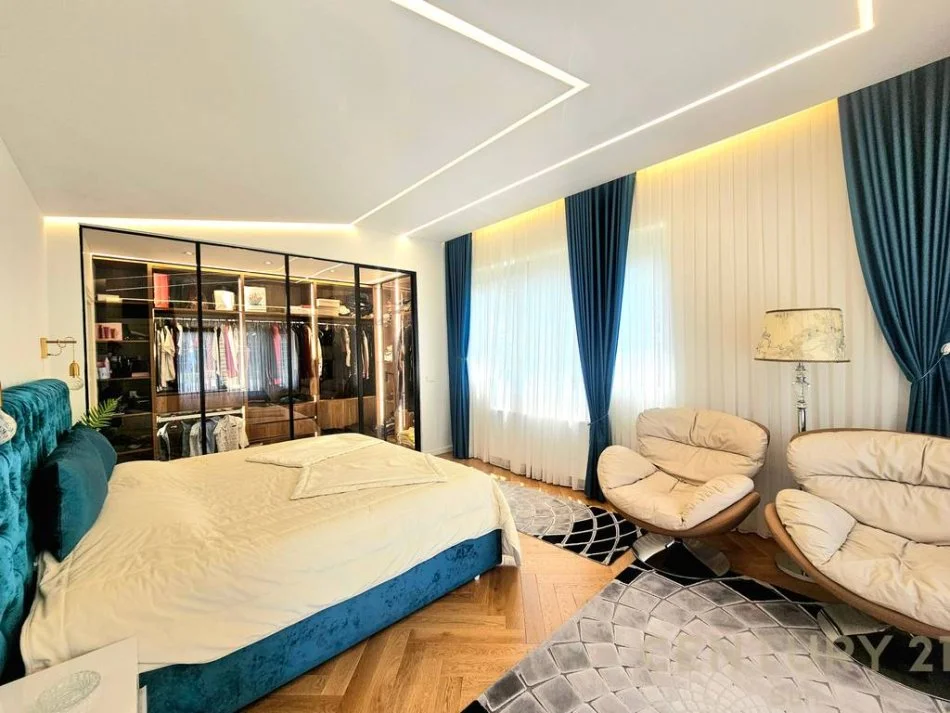 Tirane, shitet Vile 4+1 , 404 m² 780.000 € 