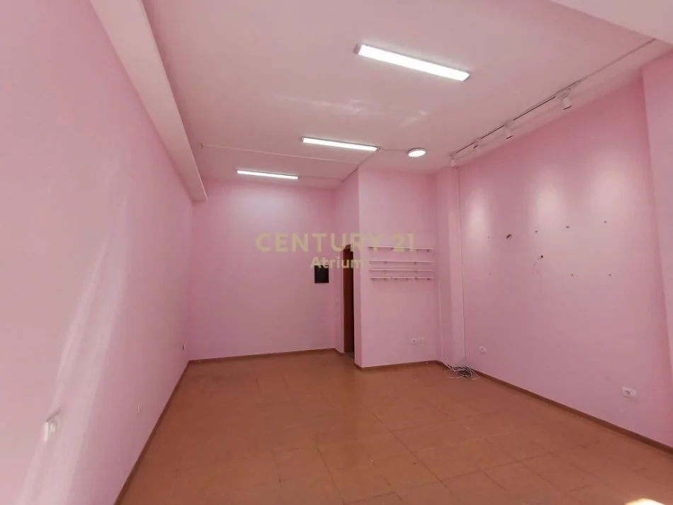 Shqiperi, shitet ambjent biznesi Kati 1, 42 m² 65.000 € 