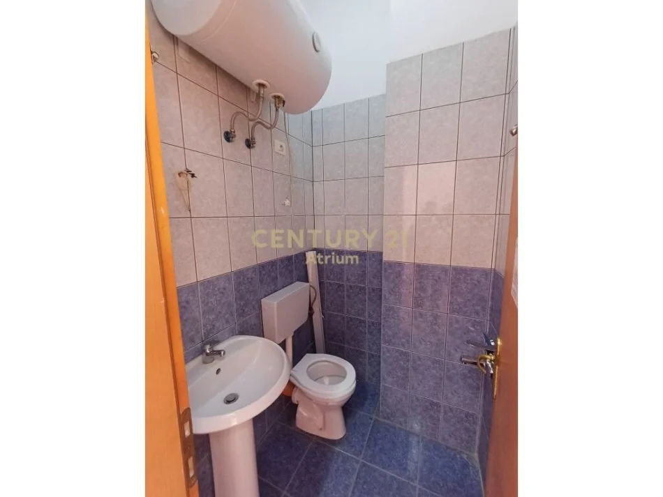 Shqiperi, shitet ambjent biznesi Kati 1, 42 m² 65.000 € 