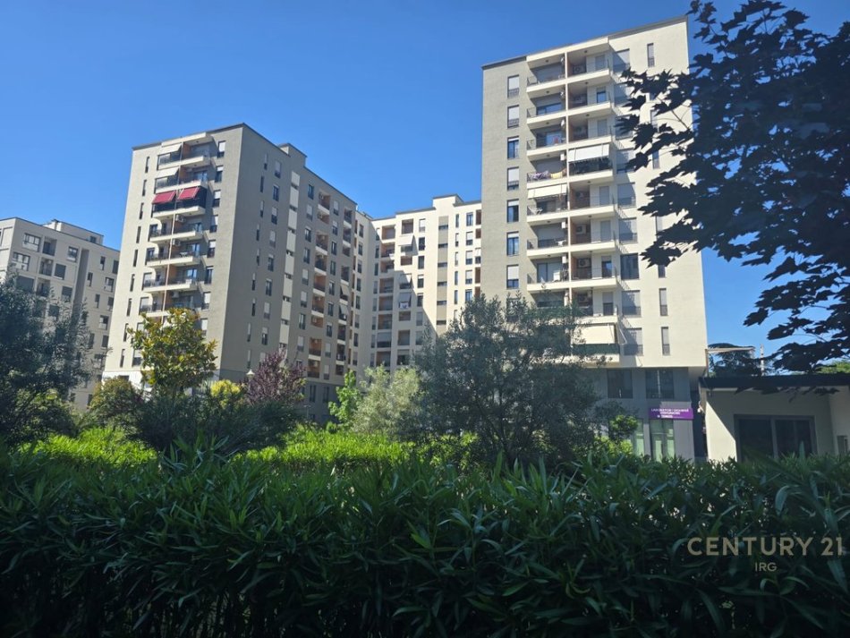 Tirane, jepet me qera apartament 1+1 Kati 9, 500 € 