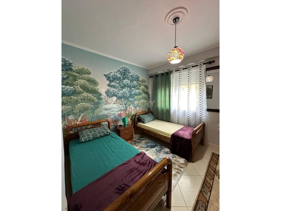 Tirane, shitet apartament 2+1+Ballkon Kati 5, 97 m² 291.000 € (Stadiumi air albania)