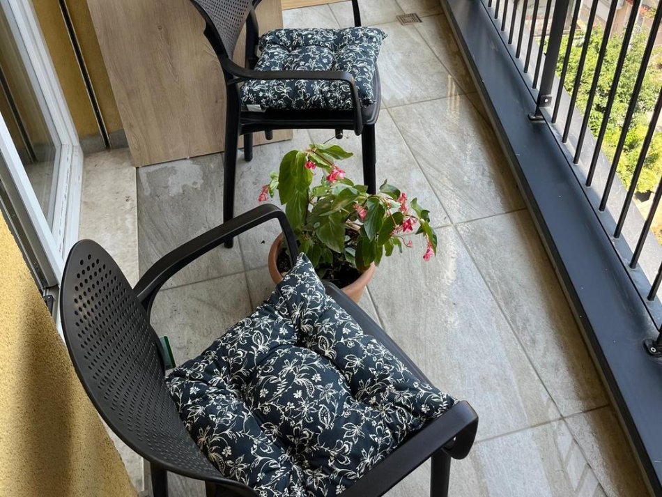 Tirane, jepet me qera apartament 1+1+Ballkon Kati 7, 70 m² 550 € (tregu elektrik)