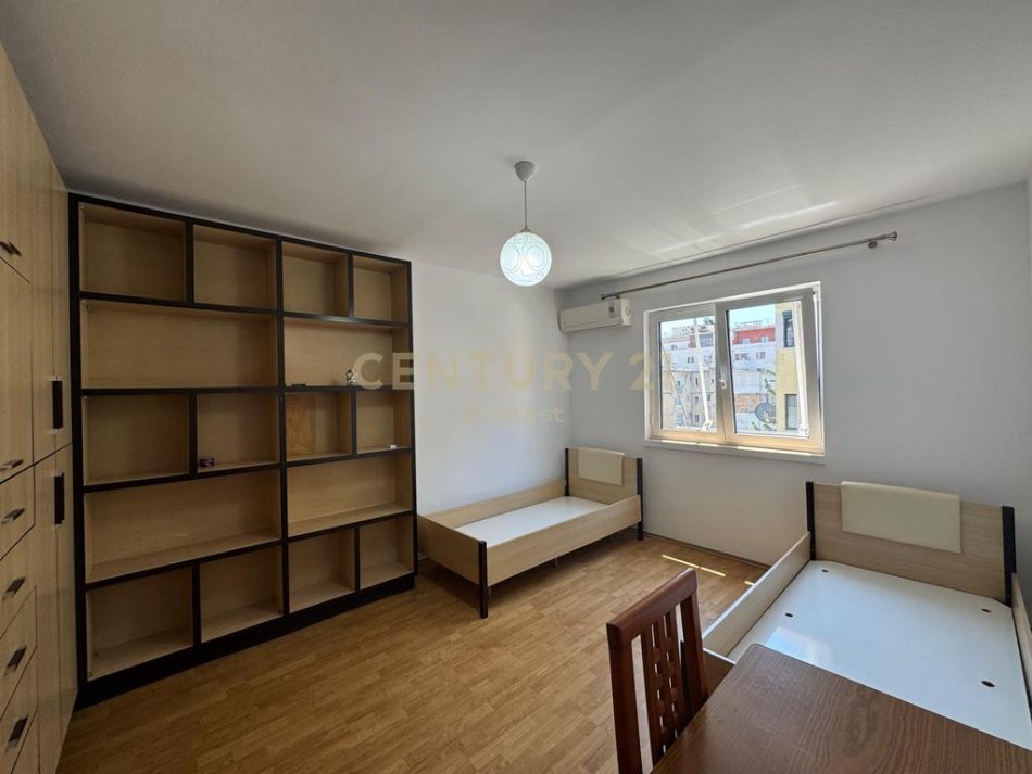 Tirane, shes apartament 2+1+Ballkon Kati 5, 59 m² 95.000 € 