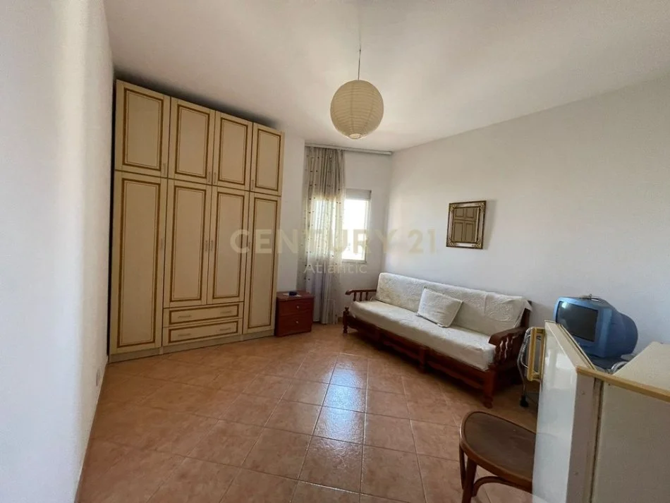 Durres, shitet apartament Kati 5, 150 m² 129.500 € (Ish Rajoni, Durrës!)