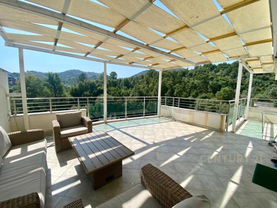 Tirane, jepet me qera apartament 3+1+Aneks+Ballkon Kati 5, 120 m² 1.200 € (rruga hamdi sina)