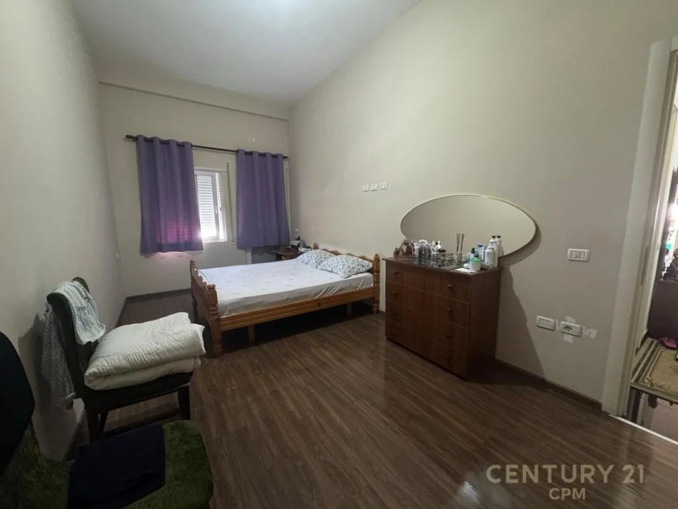 Tirane, shitet apartament 2+1 Kati 1, 116 m² 130.000 € 