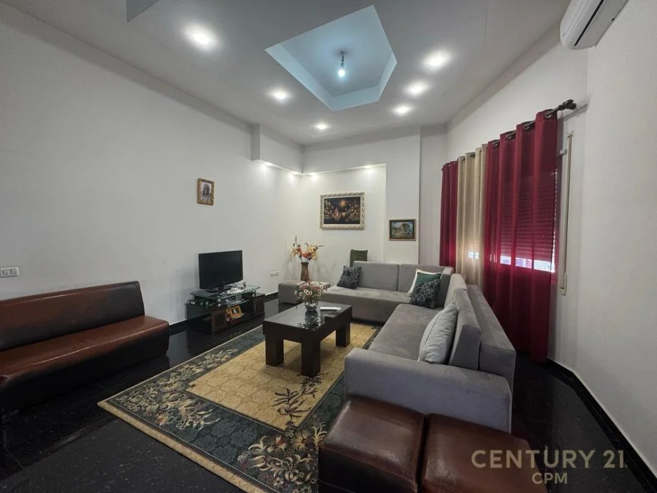 Tirane, shitet apartament 2+1 Kati 1, 116 m² 130.000 € 