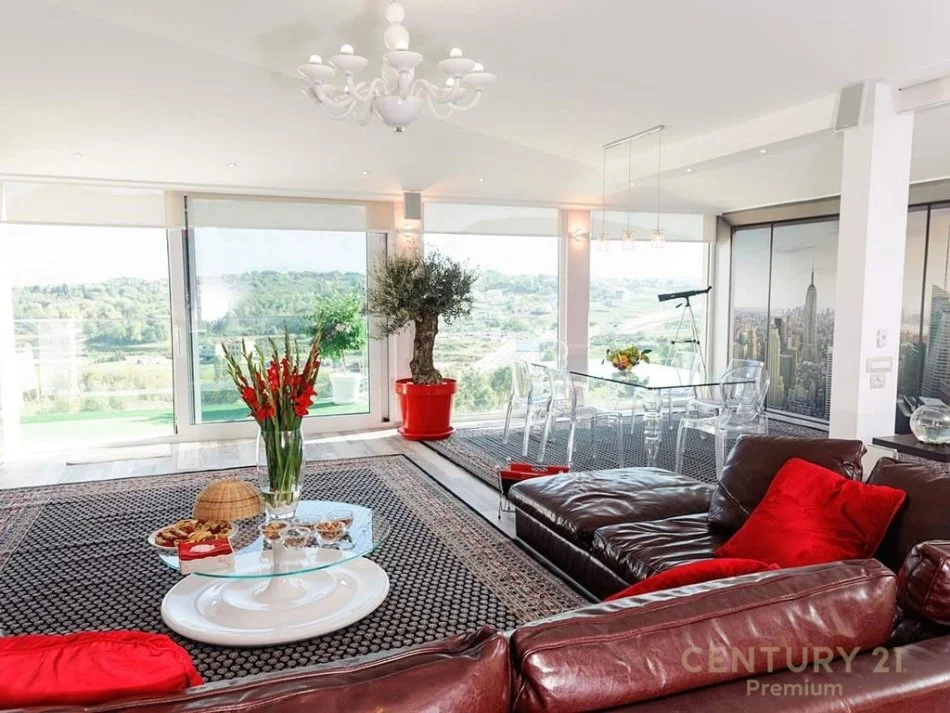 Tirane, jepet me qera apartament+verande | Penthouse 2+1+Aneks+Ballkon Kati 6, 203 m² 1.700 € (liqeni i thate)