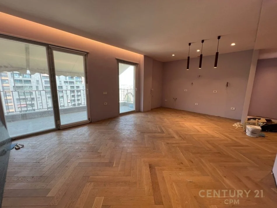 Tirane, shitet apartament 2+1 Kati 7, 122 m² 290.000 € 