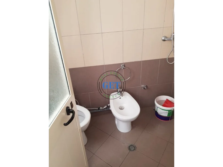 Durres, shitet apartament 1+1 Kati 2, 65 m² 65.000 € (Shkembi i Kavajes)