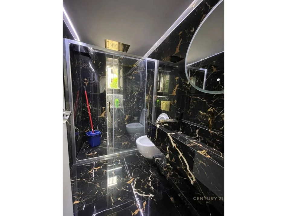 Tirane, jepet me qera apartament 1+1 Kati 1, 63 m² 650 € 