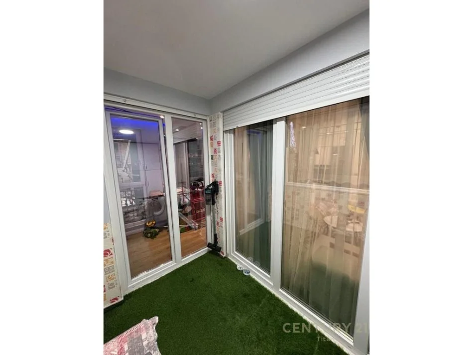 Tirane, jepet me qera apartament 2+1 Kati 3, 92 m² 185.000 € 