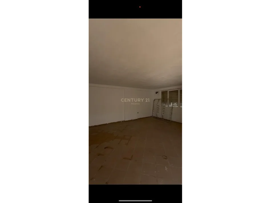 Durres, shitet ambjent biznesi Kati 0,