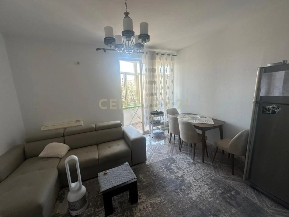 Tirane, jepet me qera apartament 1+1 Kati 5, 73 m² 600 € (RRUGA FORTUZI)