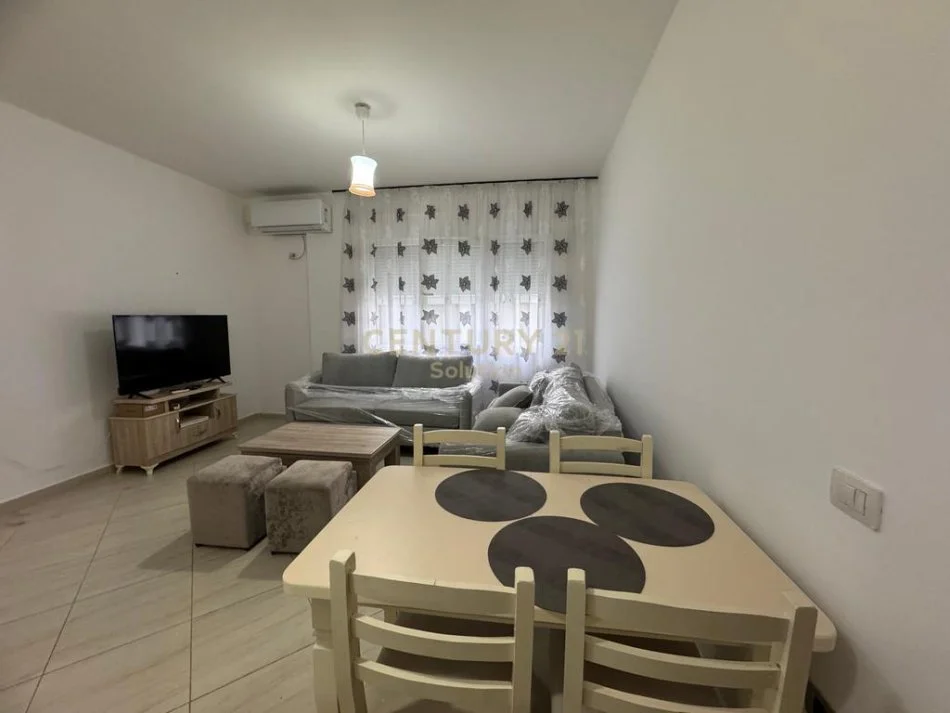 Tirane, jap me qera apartament 2+1 , 85 m² 500 € (KOMPLEKSI FZ, LIQENI I THATE)