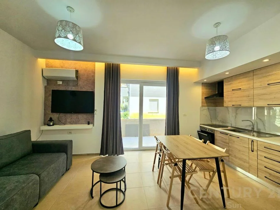 Tirane, jap me qera apartament 2+1+Ballkon , 100 m² 500 € (KOPSHTIT BOTANIK)