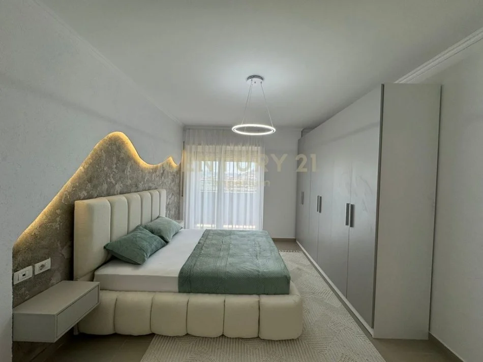Tirane, shes apartament 2+1+Ballkon Kati 6, 117 m² 163.000 € (IMP117330)