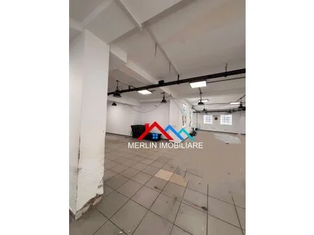 Tirane, jepet me qera ambjent biznesi Kati 0, 700 m² 5.000 € (STADIUMI DINAMO)