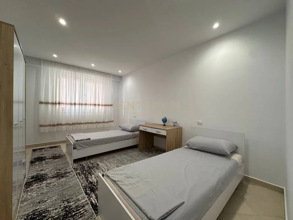 Tirane, jepet me qera apartament 2+1 Kati 6, 120 m² 500 € (lori ligori)