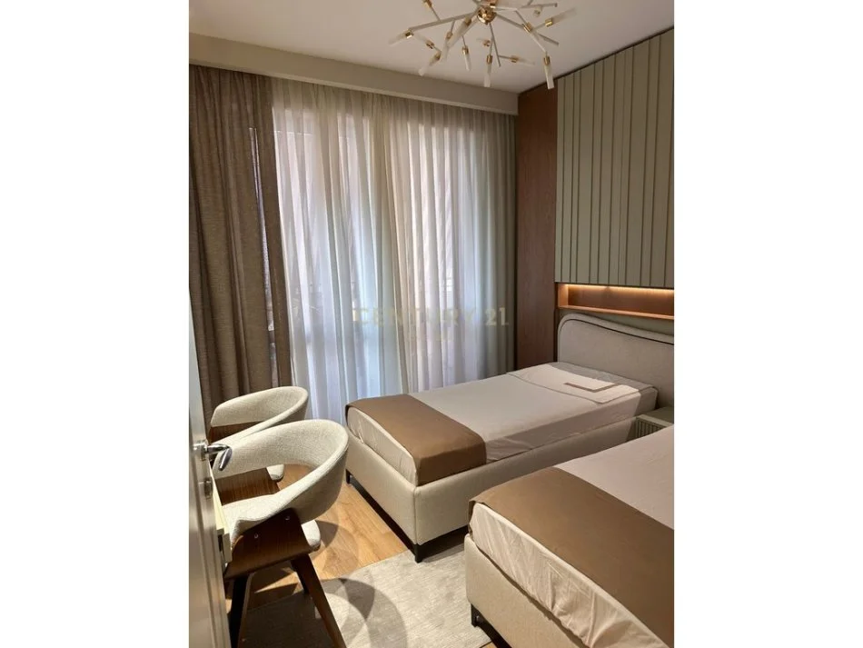 Tirane, jepet me qera apartament 2+1+Ballkon Kati 4, 120 m² 1.200 € (everest117516)