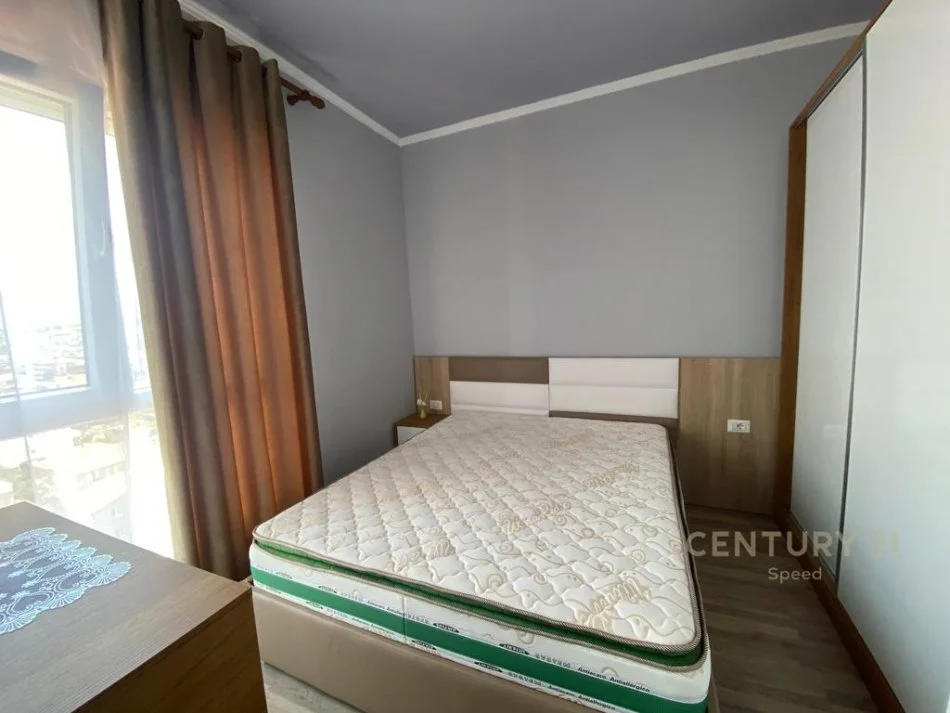 Tirane, jepet me qera apartament 1+1 Kati 9, 55 m² 500 € 
