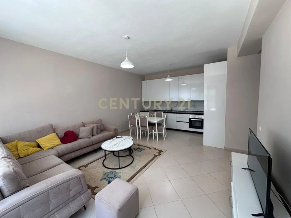 Tirane, jap me qera apartament 2+1+Aneks+Ballkon Kati 2, 100 m² 650 € (Neom117200)