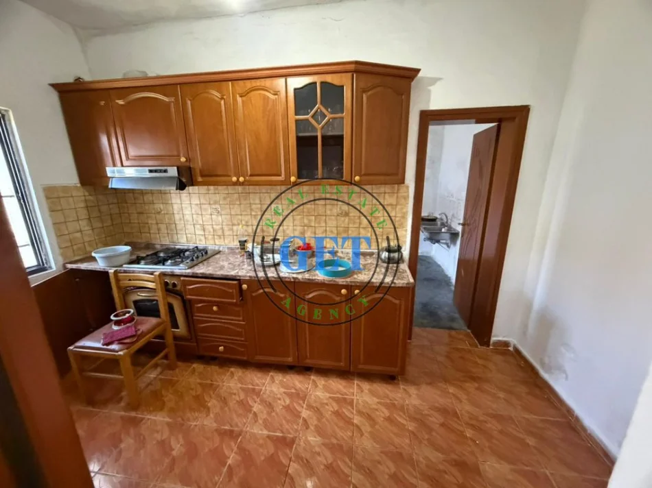 Durres, shitet shtepi 1 Katshe Kati 0, 102 m² 95.000 € (Fllakë)