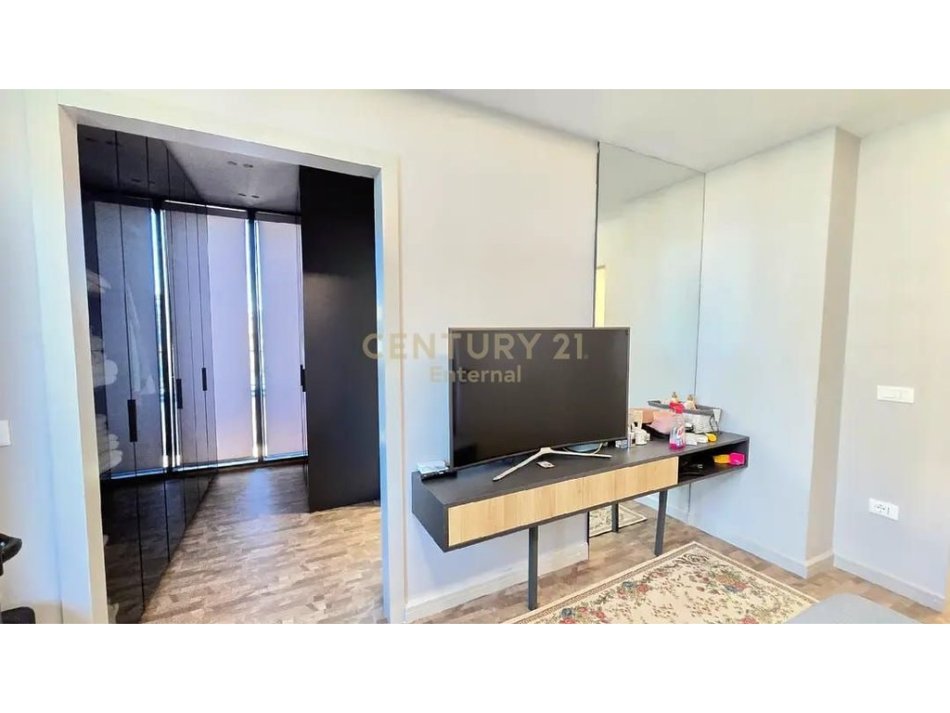 jap me qera apartament 3+1 Kati 7, 165 m² 2.500 €