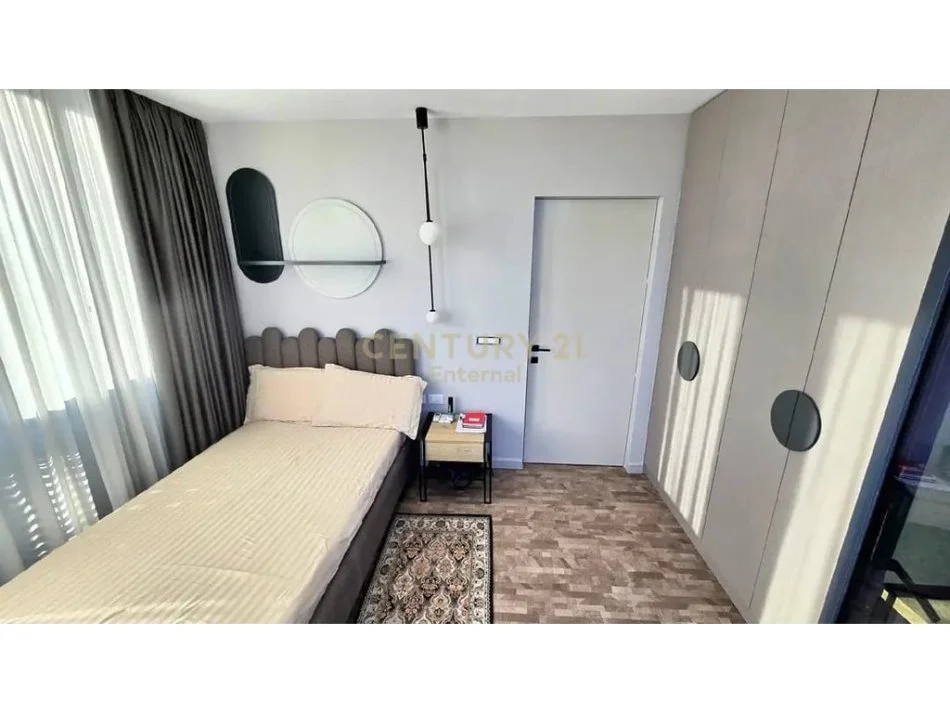 Tirane, jepet me qera apartament 3+1+Ballkon Kati 7, 165 m² 2.500 € (ENT117868)