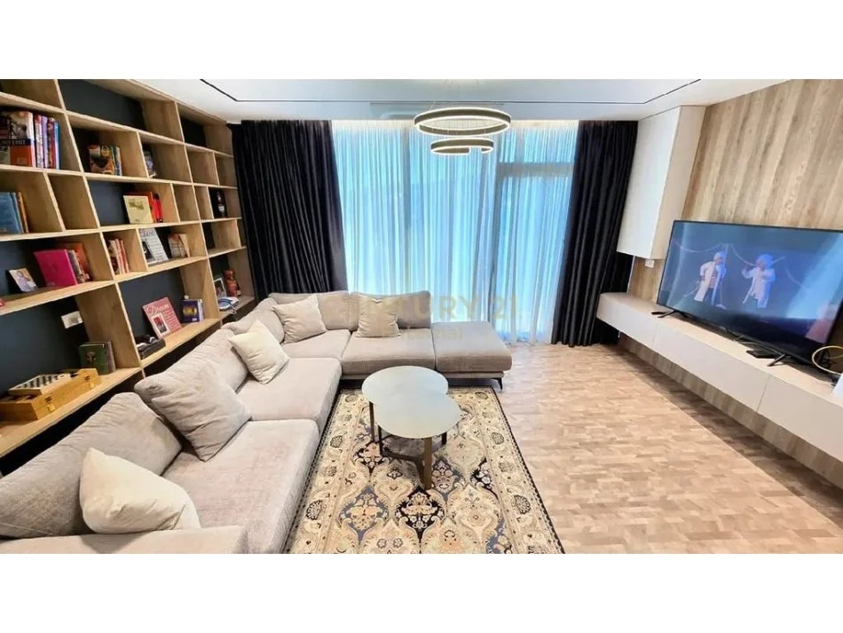 Tirane, jepet me qera apartament 3+1+Ballkon Kati 7, 165 m² 2.500 € (ENT117868)