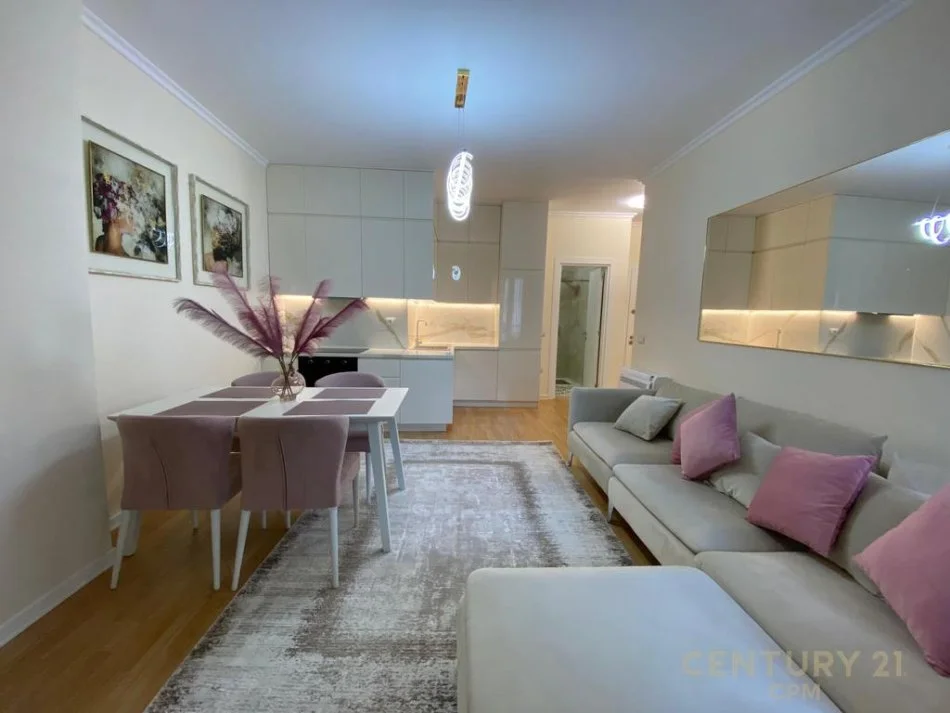 Tirane, jepet me qera apartament 2+1 Kati 5, 79 m² 1.200 € 